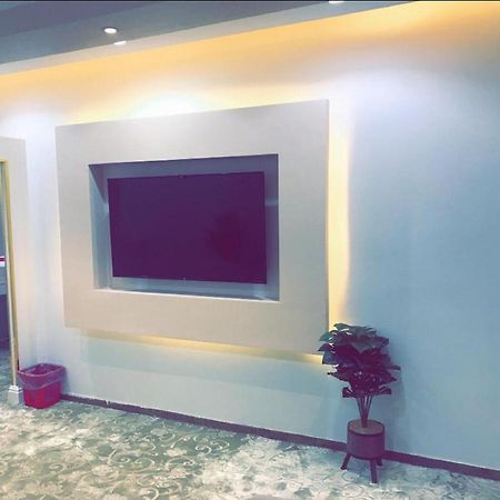فندق ادوماتو Adomato Hotel Dawmat al-Jandal Bagian luar foto