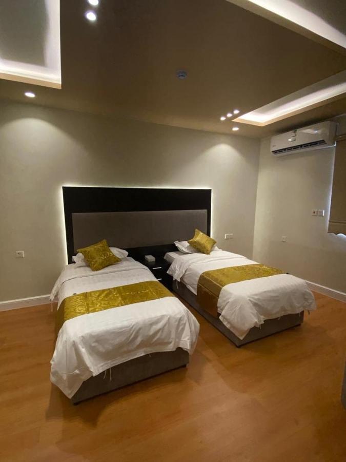 فندق ادوماتو Adomato Hotel Dawmat al-Jandal Bagian luar foto