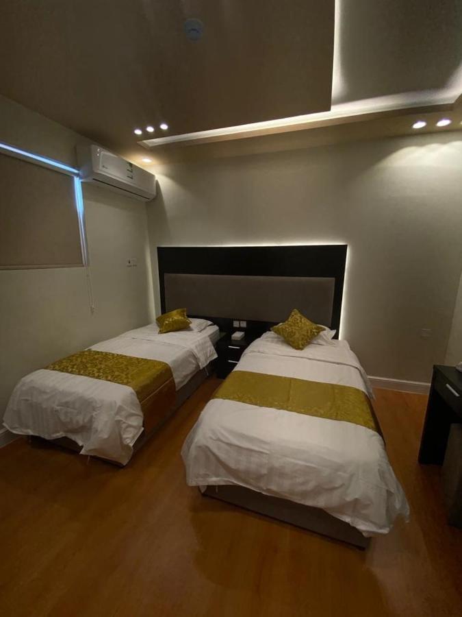 فندق ادوماتو Adomato Hotel Dawmat al-Jandal Bagian luar foto