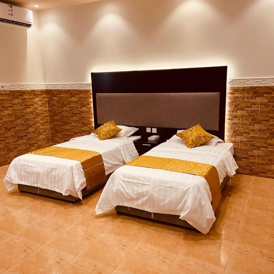فندق ادوماتو Adomato Hotel Dawmat al-Jandal Bagian luar foto