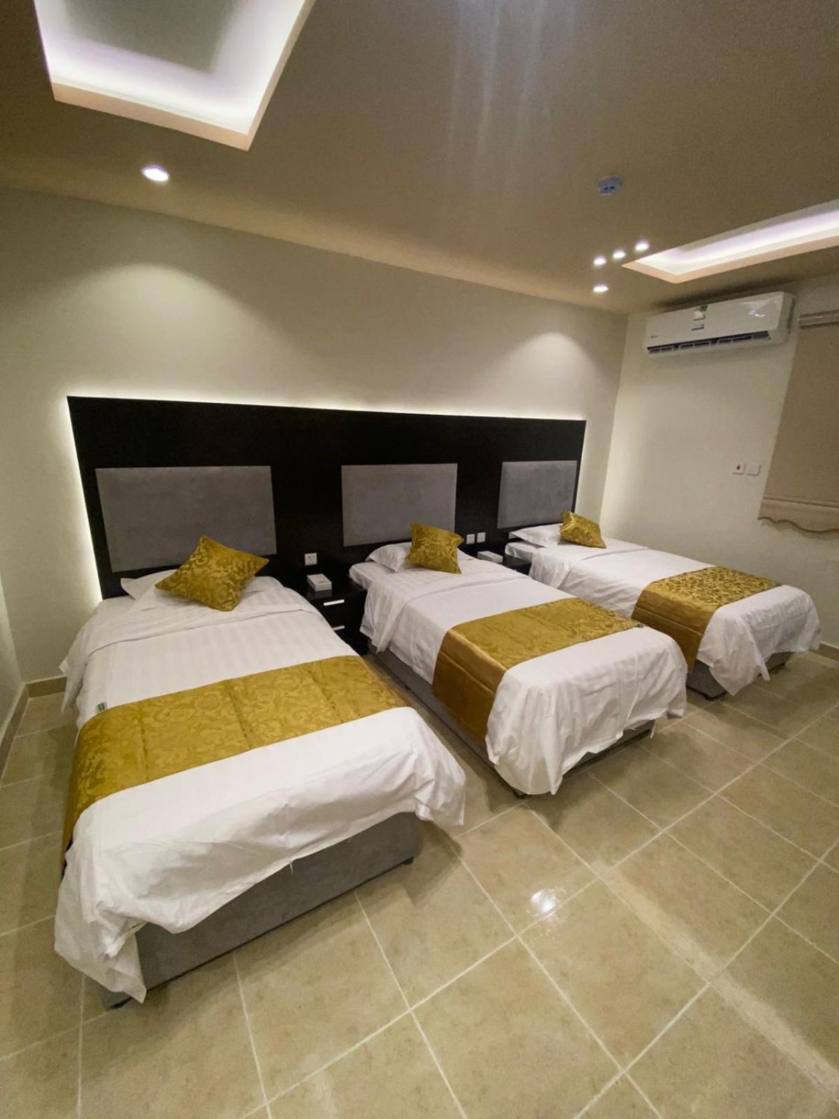 فندق ادوماتو Adomato Hotel Dawmat al-Jandal Bagian luar foto